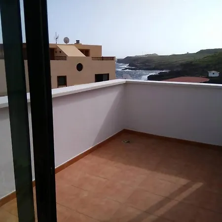 Atico Luminoso Cerca De Cala Accesible Y Tranquila Apartment Valverde  Exterior photo